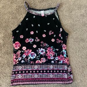 No boundaries flower pattern tank top size XL